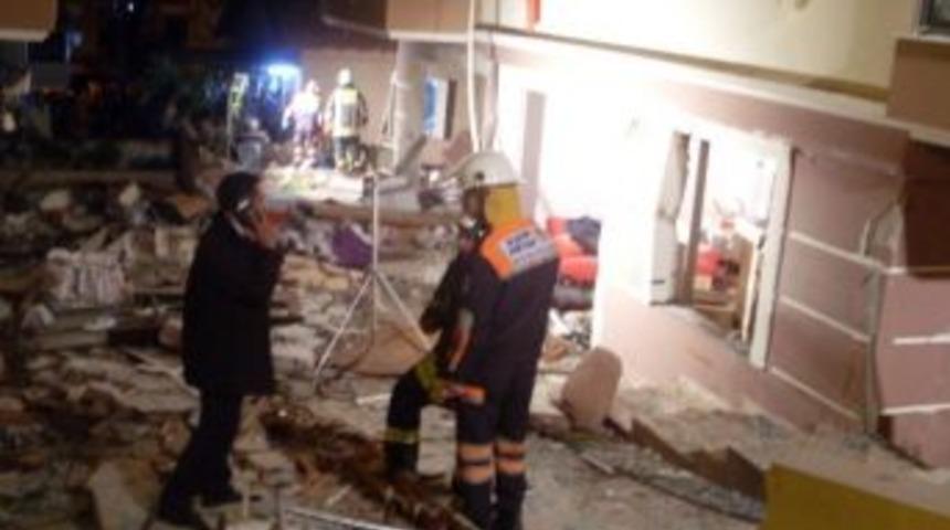 İzmir&rsquo;deki Doğalgaz Patlamasının Ardından Hasar Tespit &Ccedil;alışmaları S&uuml;r&uuml;yor