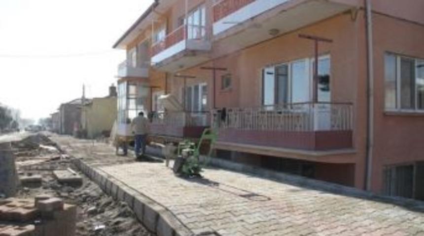 Yol Genişletme &Ccedil;alışmaları Devam Ediyor