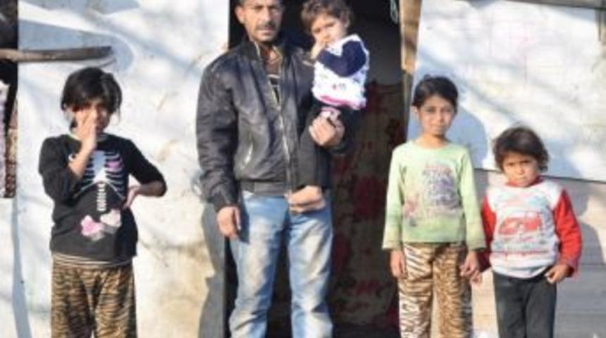 (&ouml;zel Haber) Kara Kış Kapıya Dayandı, &Ccedil;adırda Yaşamla M&uuml;cadele Başladı