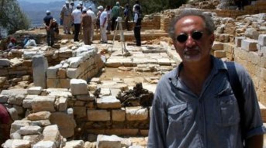 (&ouml;zel Haber) K&uuml;lt&uuml;rel Zenginlikler Ka&ccedil;ak Kazılarda Tahrip Ediliyor