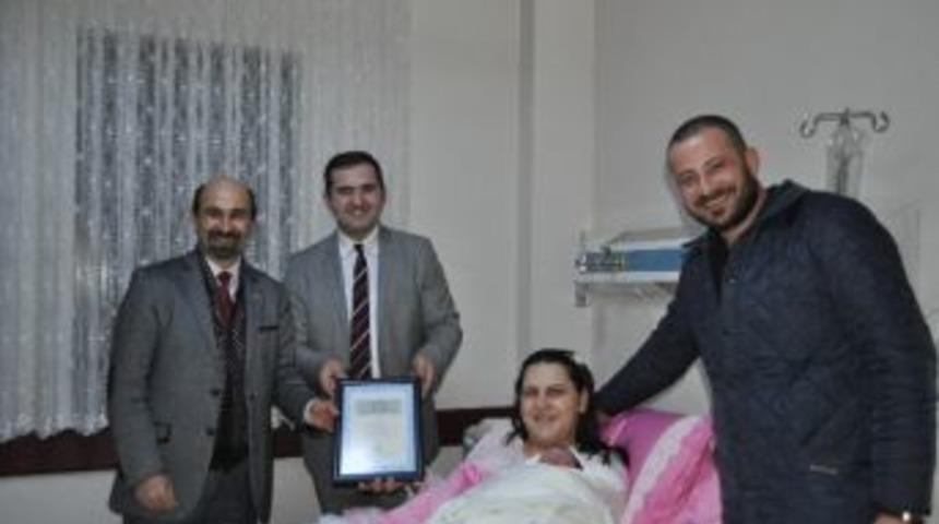 &Ouml;zel Karadeniz Hastanesinde Doğan Her Bebeğin Artık Bir Dikili Ağacı Var