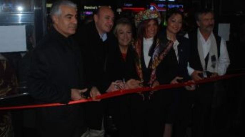 &lsquo;kutuluş Savaşında Efe Kadınlar&rsquo; Konulu Resim Sergisi A&ccedil;ıldı