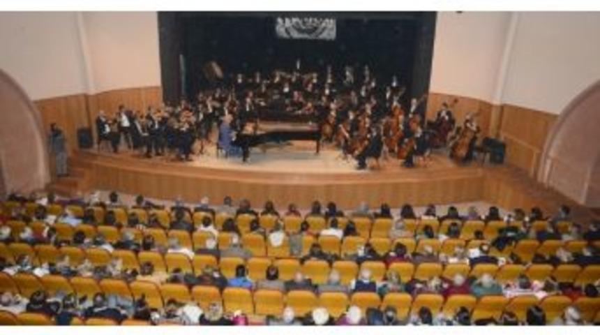 B&uuml;y&uuml;kşehir&rsquo;de Muhteşem Piyano Konseri