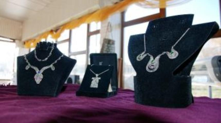 Osmanlı Takıları K&uuml;tahya&rsquo;dan