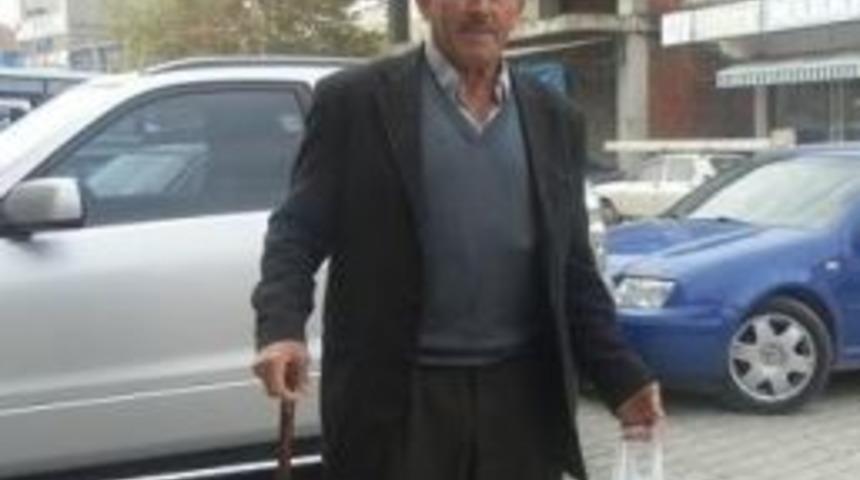 Engelliler İ&ccedil;in Plastik Kapak Topluyor