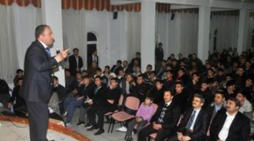 Kırkağa&ccedil;'ta Başarı Ve Motivasyon Semineri