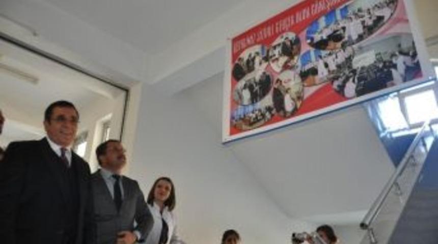 Kaymakam At&ccedil;ı Bilgisayar S&ouml;z&uuml;n&uuml; Tuttu