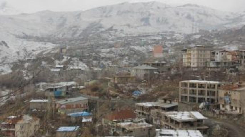 Hakkari İl Genelinde Kepenkler A&ccedil;ılmadı