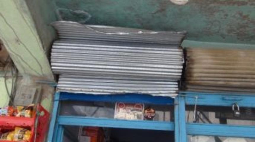 Şemdinli&rsquo;de 3 İş Yeri Aynı Akşam Soyuldu