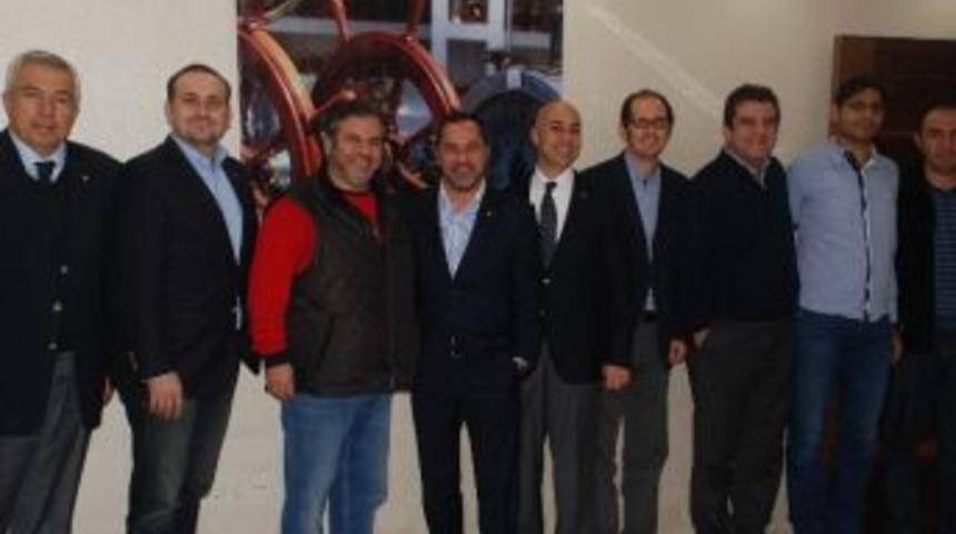 Deniz Ticaret Odası Yetkilileri Aliağalı Denizcilerle Biraraya Geldi