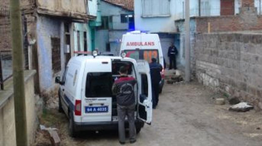 Uşak'ta Bir Adam Evinde &Ouml;ld&uuml;r&uuml;lm&uuml;ş Olarak Bulundu