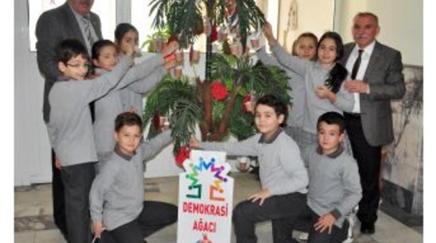 Manisa Gazi Eğitim Kurumları'nda Problemleri &Ouml;ğrenciler &Ccedil;&ouml;z&uuml;yor