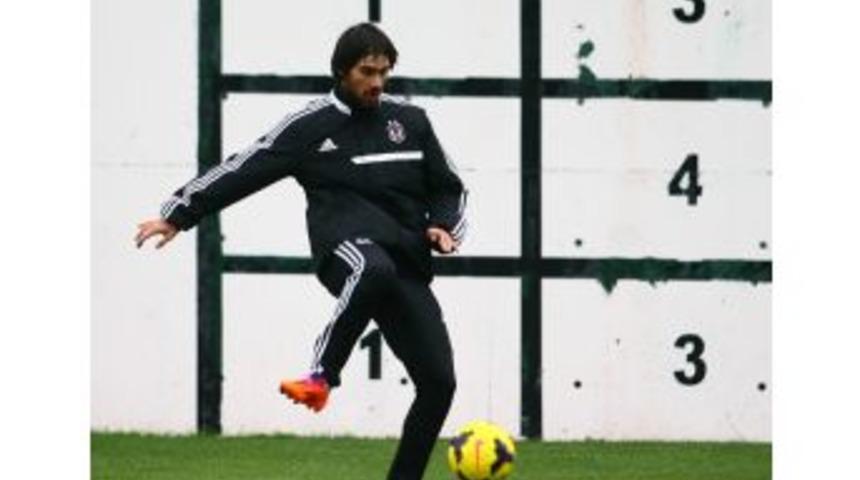 Beşiktaş, Yağmur Altında &Ccedil;alıştı