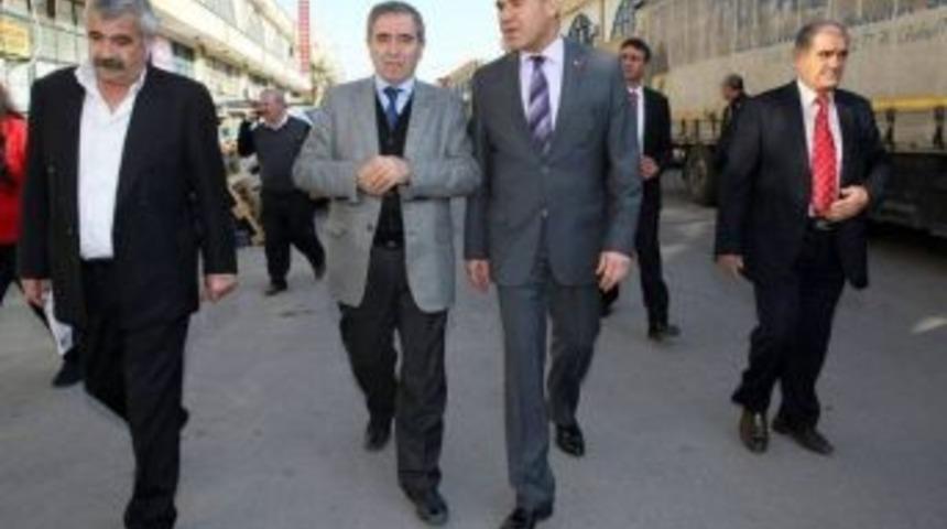 Başkan S&ouml;zl&uuml; Toptancı Esnafını Ziyaret Etti