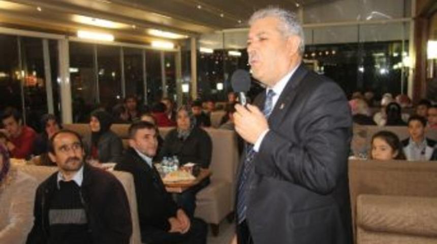 Ak Parti Bayraklı Belediye Başkan Aday Adayı Hakkı Atila, Apartman G&ouml;revlilerinin Dertlerini Dinledi