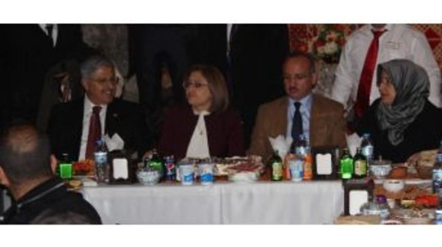 Aile Ve Sosyal Politikalar Bakanı Fatma Şahin Bitlis&rsquo;te