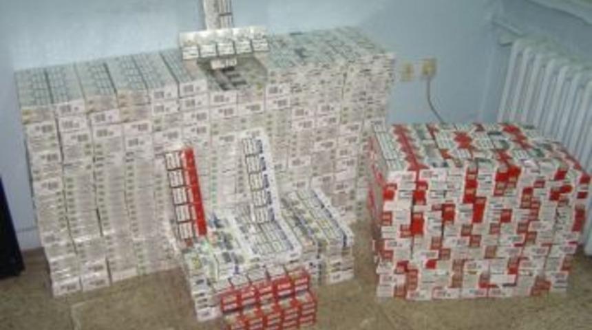 Kereste Y&uuml;kl&uuml; Tır&rsquo;da 2 Bin 860 Ka&ccedil;ak Sigara Ele Ge&ccedil;irildi