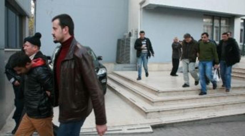 Telefon Dolandırıcılarına Su&ccedil;&uuml;st&uuml;