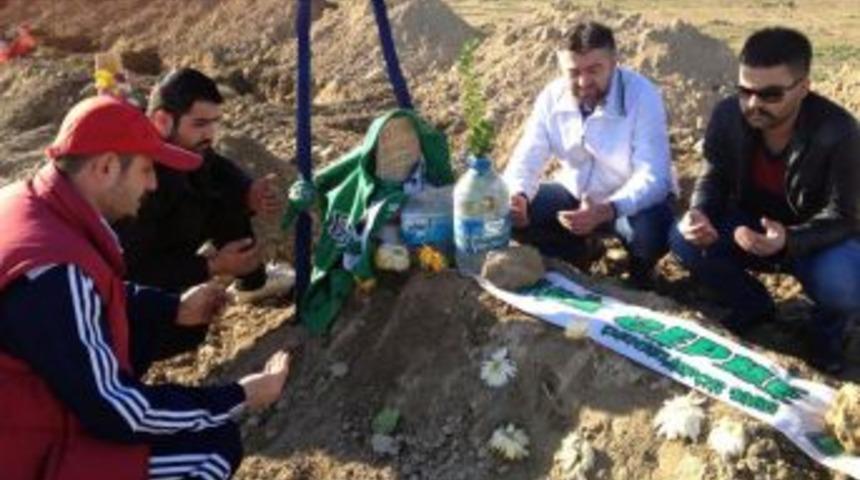 Taraftar Ter&ouml;r&uuml; Trib&uuml;nde Protesto Edilecek