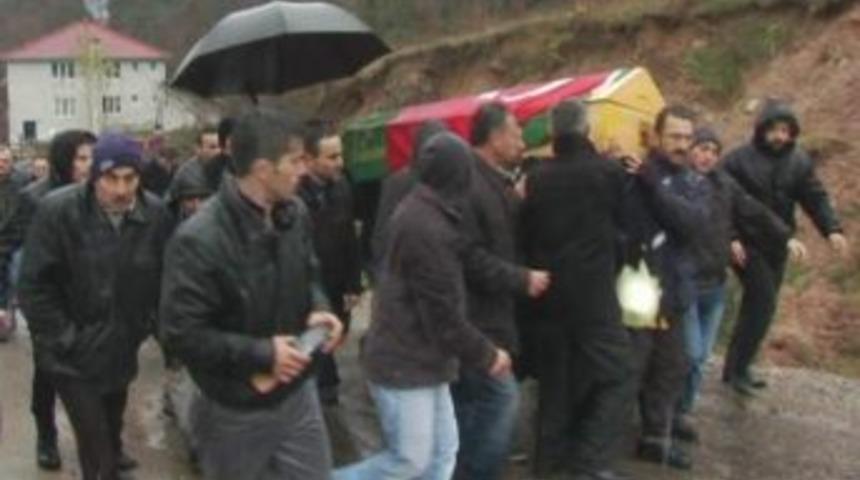 Ka&ccedil;ak K&ouml;m&uuml;r Ocağı Faciasında 1 Kişi Tutuklandı, 1 Kişi Aranıyor