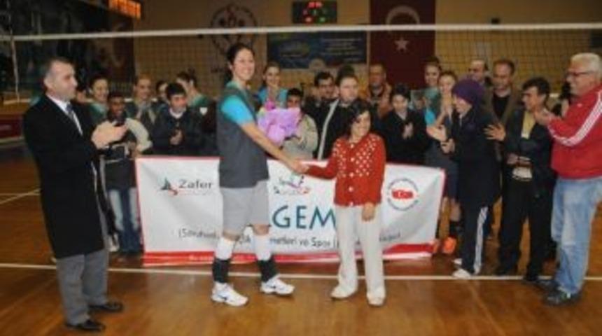 Belediyespor&rsquo;un Sultanları&rsquo;ndan En &Ouml;zel Karşılaşma