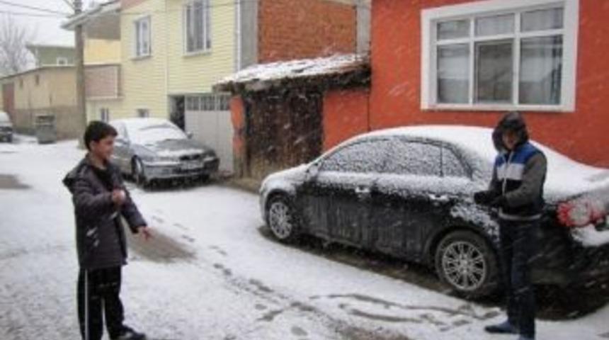 Hisarcık&rsquo;a Yılın İlk Karı Yağdı