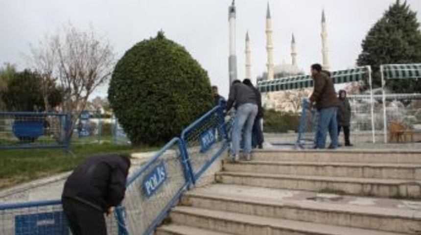 Selimiye Meydanında Hazırlıklar Tamam