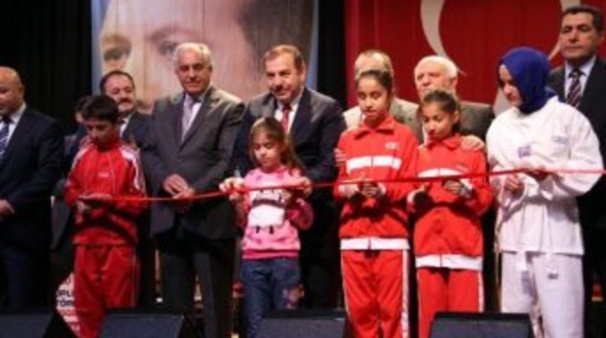 Esenyurtlular Ferhat G&ouml;&ccedil;er İle Coştu