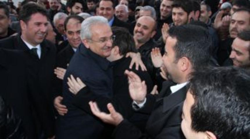 Erzincan Belediye Başkan Adayı Başsoy'a, Coşkulu Karşılama