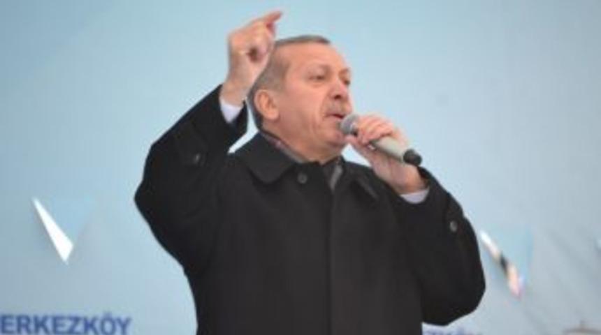 62 Yaşındaki H&uuml;sniye T&uuml;rker, Başbakan'a Chp'li Belediyeyi Şikayet Etti