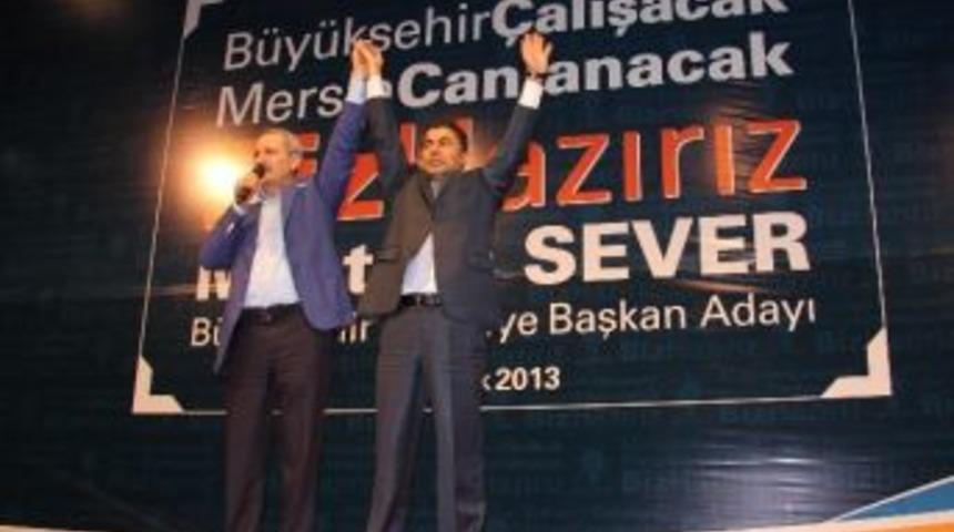 Bakan &Ccedil;ağlayan, Mersin B&uuml;y&uuml;kşehir Adayını Tanıttı