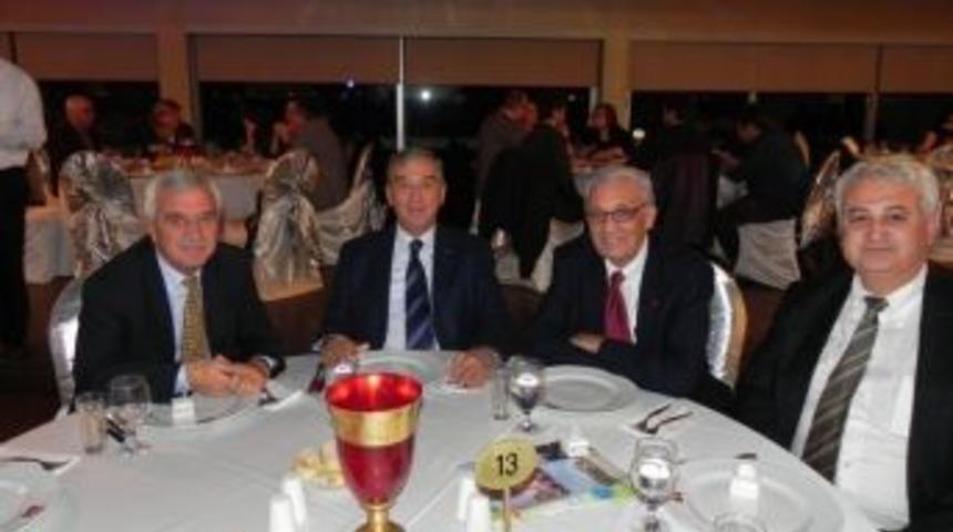 Başkan Bekir Keskin, İstanbuldaki &Ouml;demişlilerle Buluştu