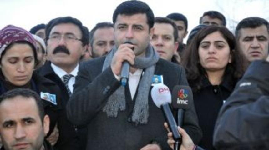 Y&uuml;ksekova&rsquo;daki Olaylarda &Ouml;lenler Toprağa Verildi