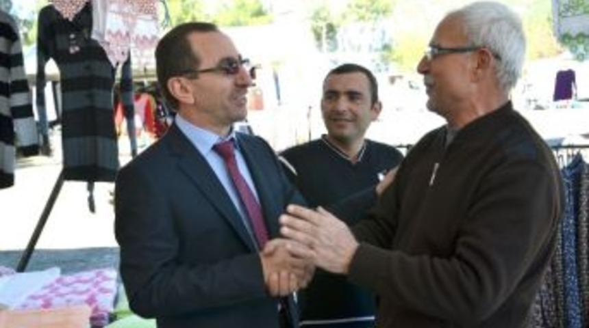 Cafer Karlı, Pazar Esnafı Ve Vatandaşlarla Buluştu