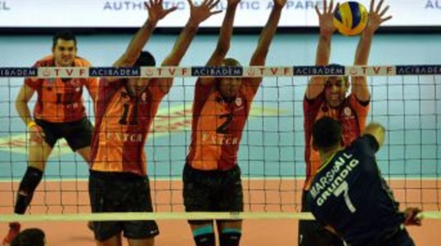 Galatasaray FXTCR: 0 - Fenerbah&ccedil;e Grundig: 3