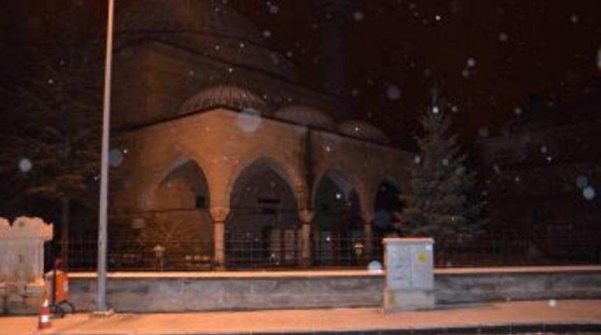 Niğde&rsquo;de Kar Yağışı