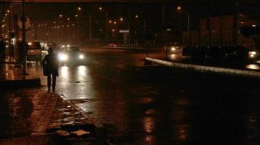 Diyarbakır'da Karla Karışık Yağmur