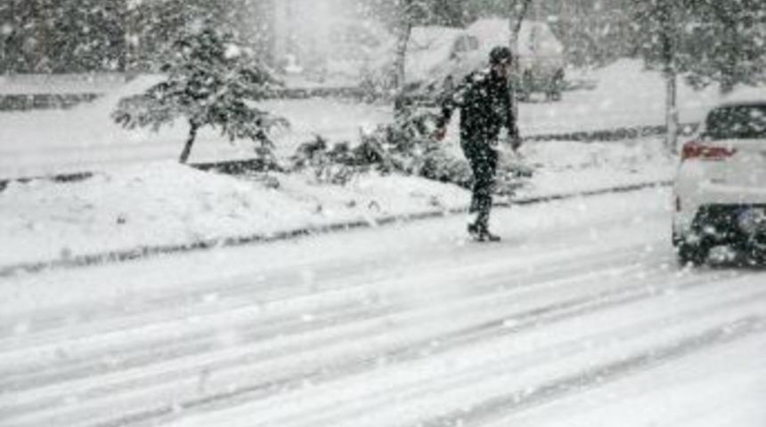 Iğdır'da 50 K&ouml;y Yolu Ulaşıma Kapandı