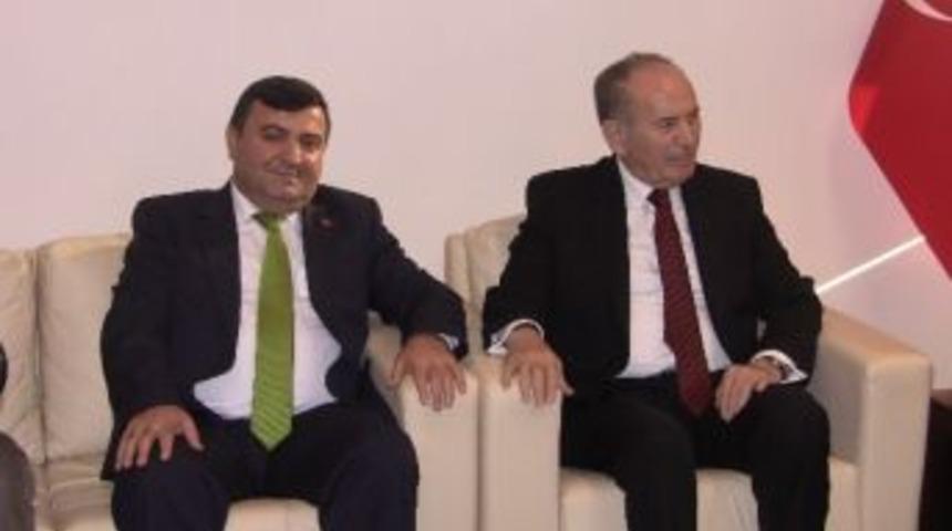 İstanbul B&uuml;y&uuml;kşehir Belediye Başkanı Topbaş Memleketi Artvin&rsquo;de Hemşhrilerine Hitap Etti