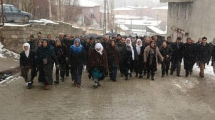 Bdp Milletvekillerinden Taziye Ziyareti