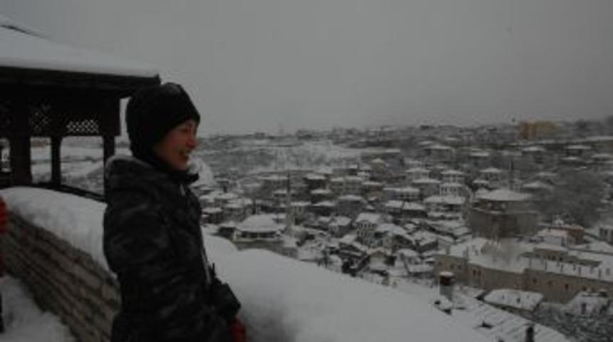 Safranbolu Beyaz Gelinliğini Giydi