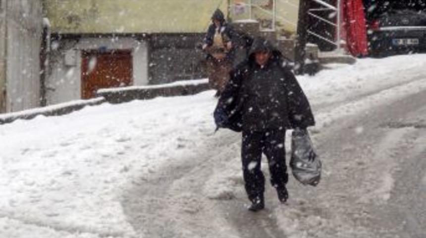 Zonguldak'ta Eğitime Kar Engeli