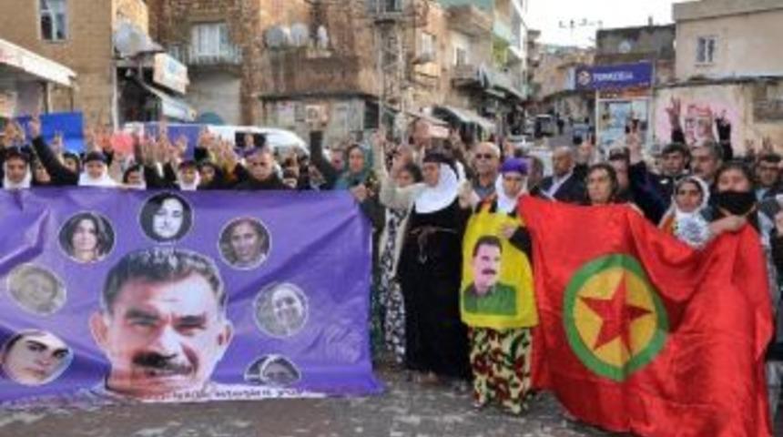 Y&uuml;ksekova'daki Olaylar Derik'te Protesto Edildi