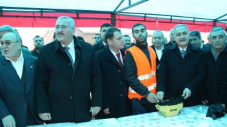 &Ouml;ğrenci Yurdunun Temel Atma T&ouml;reni Buluşturdu