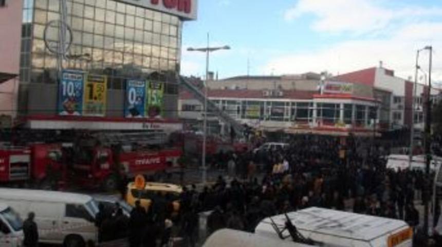 Yangına Giden İtfaiyeci Polisle Tartışınca G&ouml;zaltına Alındı