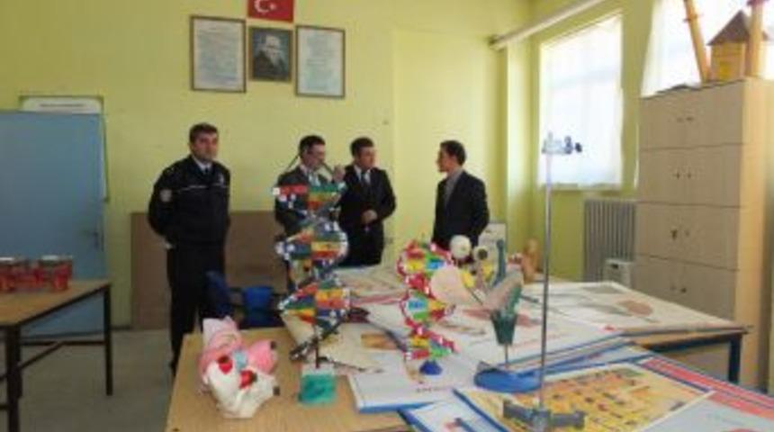 İlk&ouml;ğretim &Ouml;ğrencilerine Bir Ay Trafik Eğitimi Verilecek