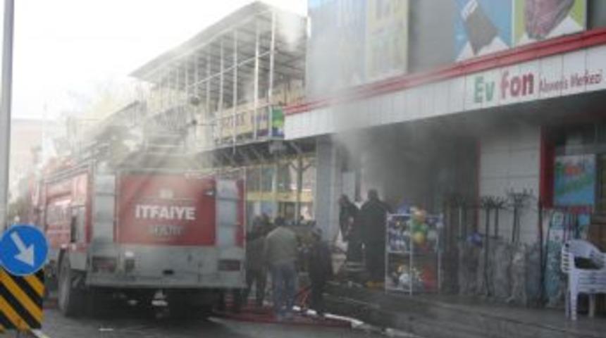 İtfaiyeci, Yangın Alanındaki Park Tartışmasında G&ouml;zaltına Alındı