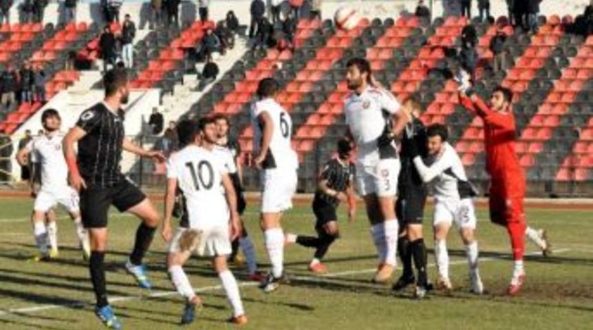 Uşak Sportif - Fo&ccedil;a Belediyespor
