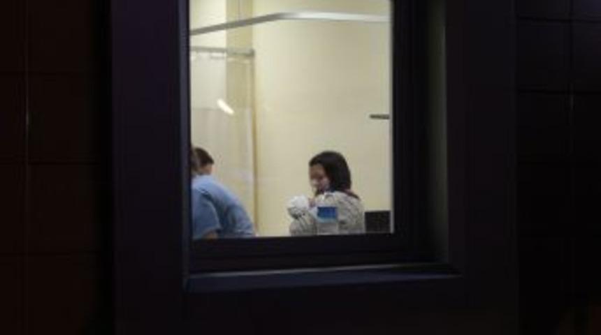 Şüpheli Paketin Içinden 3 Günlük Bebek Çıktı