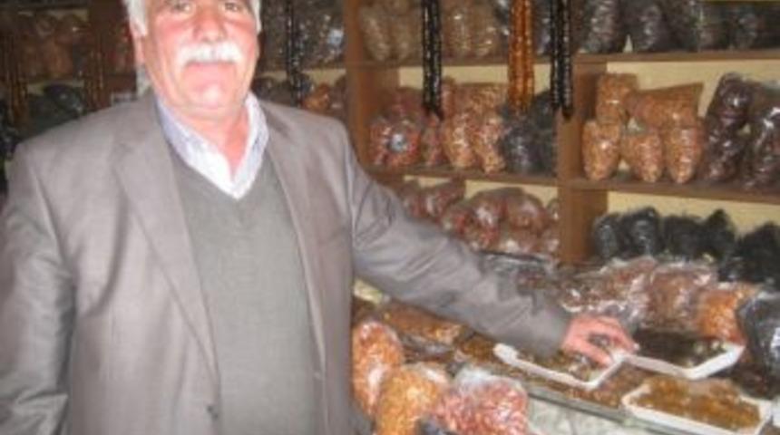 Abubekir Yıldız Kağızman &uuml;r&uuml;nleri satıyor